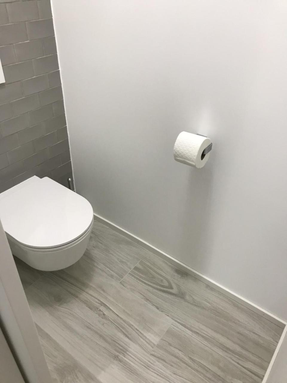 B&B Kelly Plus Лозана Екстериор снимка