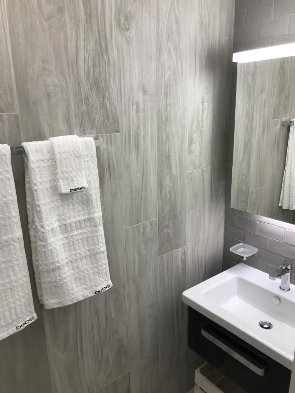 B&B Kelly Plus Лозана Екстериор снимка