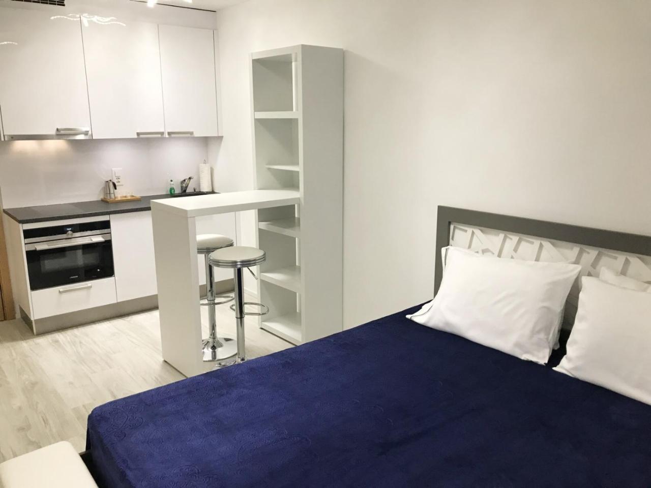 B&B Kelly Plus Лозана Екстериор снимка